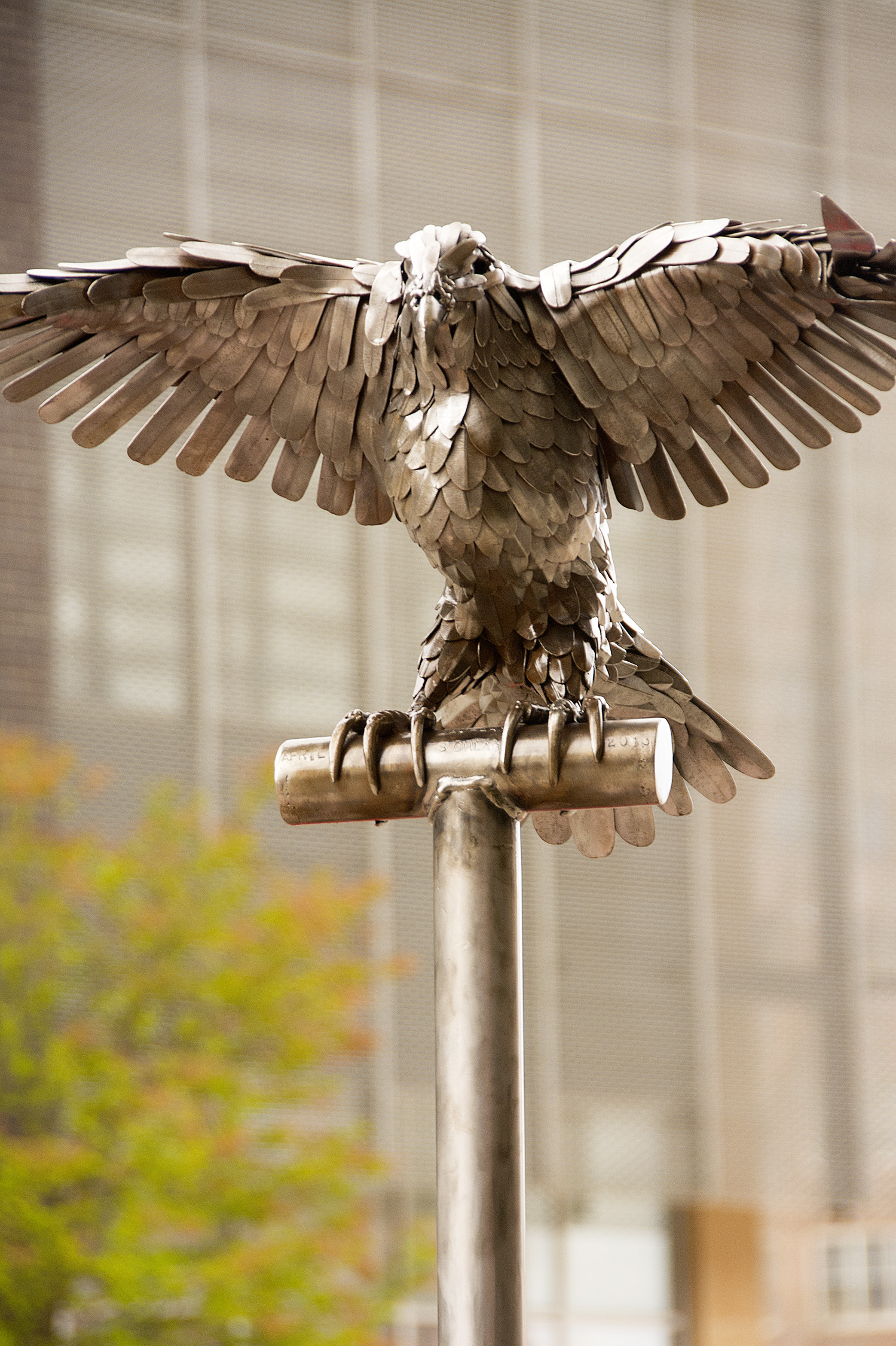 04-Eagle_Incoming 04-Eagle_Incoming