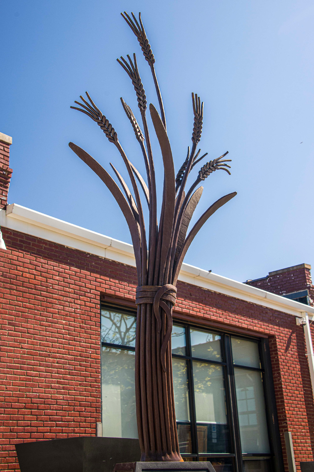 Sculpture Images for Website_Page_38 #38 Resilient